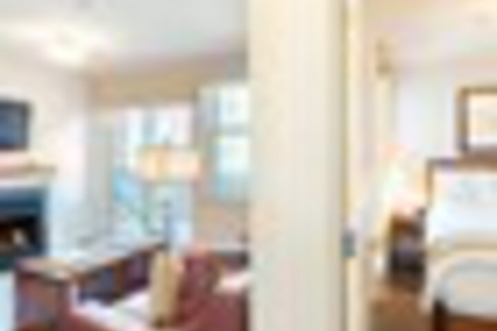 Room 35 of 279