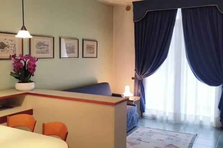 Room 63 of 106
