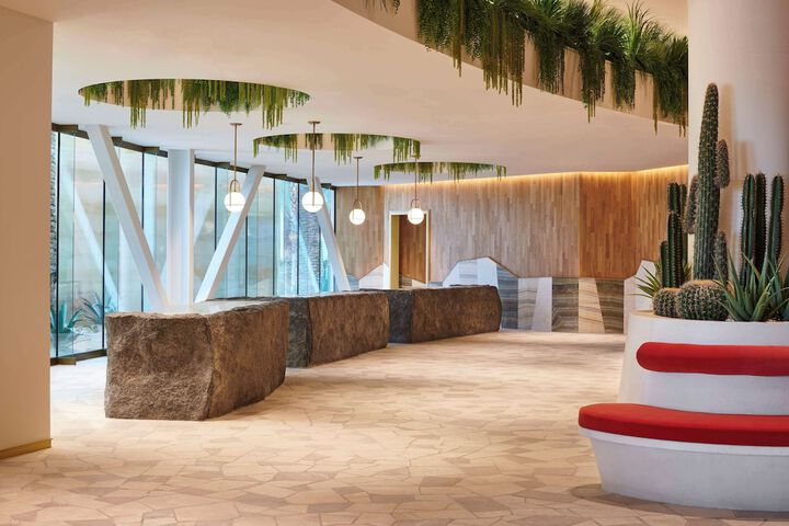 Hotel Interior 7 of 148