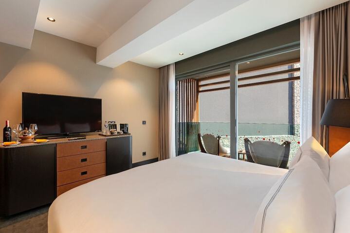 Room 21 of 429