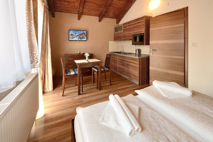 Room 5 of 59