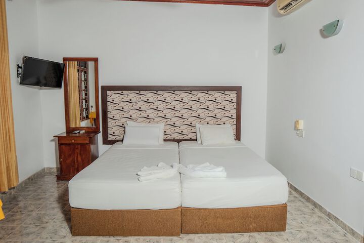 Room 7 of 44