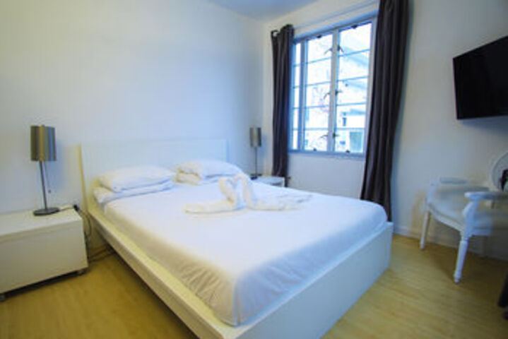 Room 14 of 23