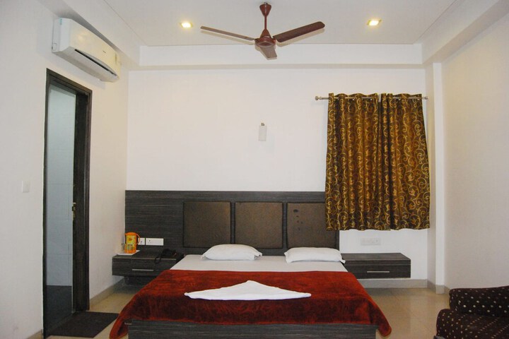 GOROOMGO SHYAM INN MATHURA