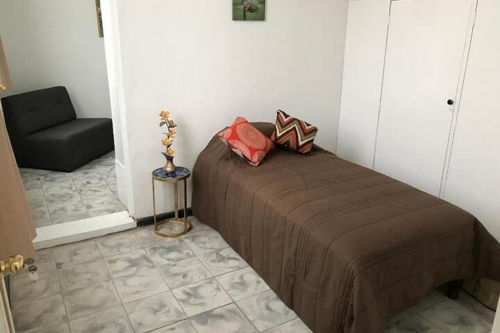 Room 14 of 36
