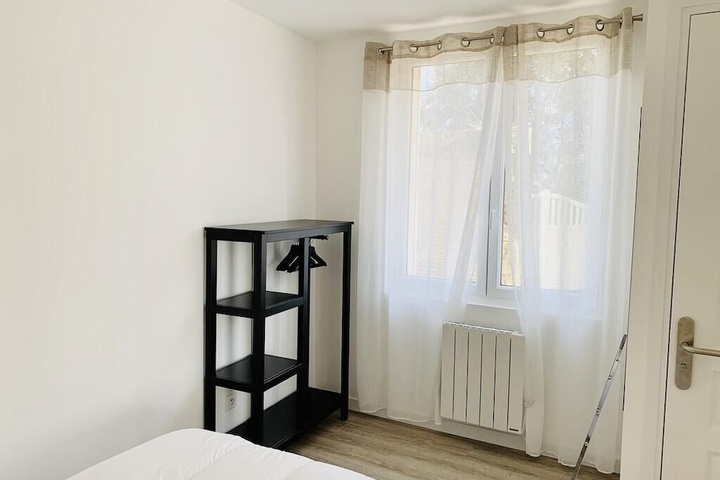 Room 3 of 11