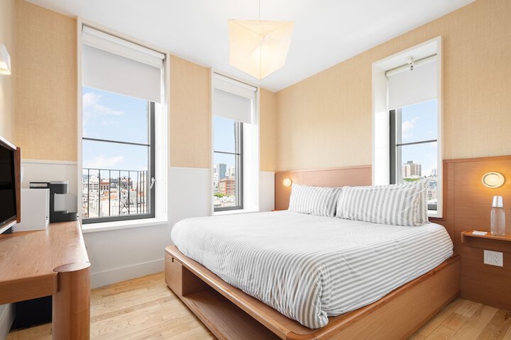Room 27 of 171