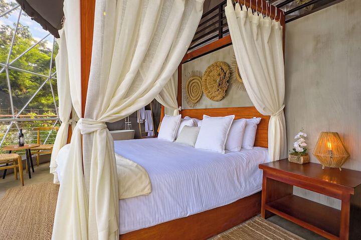 Room 21 of 46