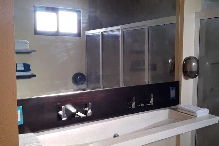 Room 6 of 45