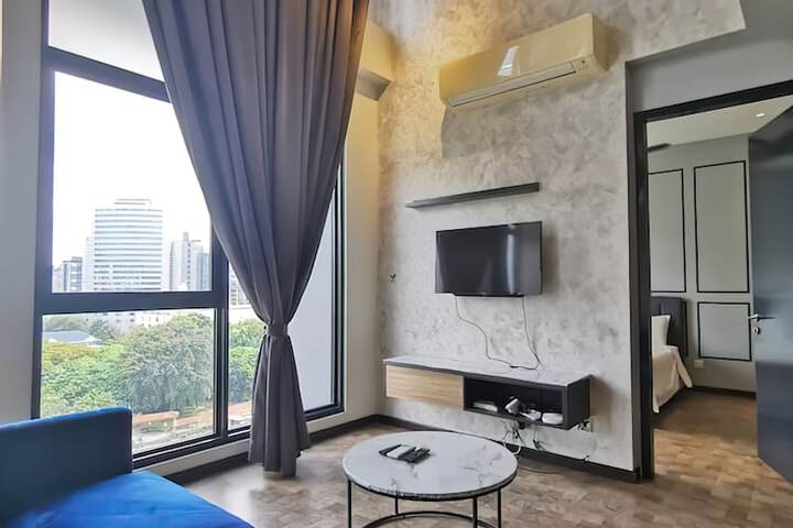 Room 76 of 109