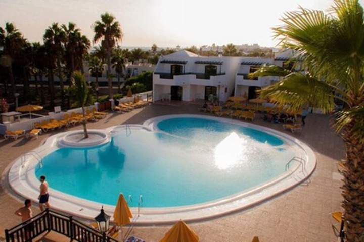 Pools & Facilities
