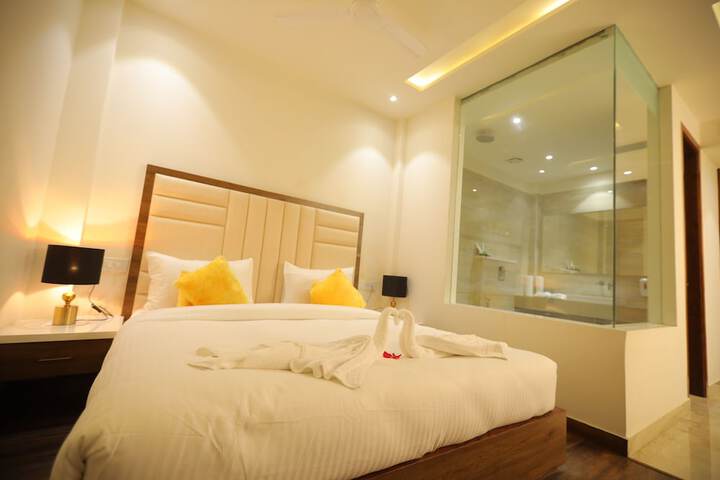 Room 26 of 61