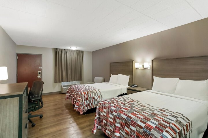 Deluxe 2 Double Beds (5 of 6)
