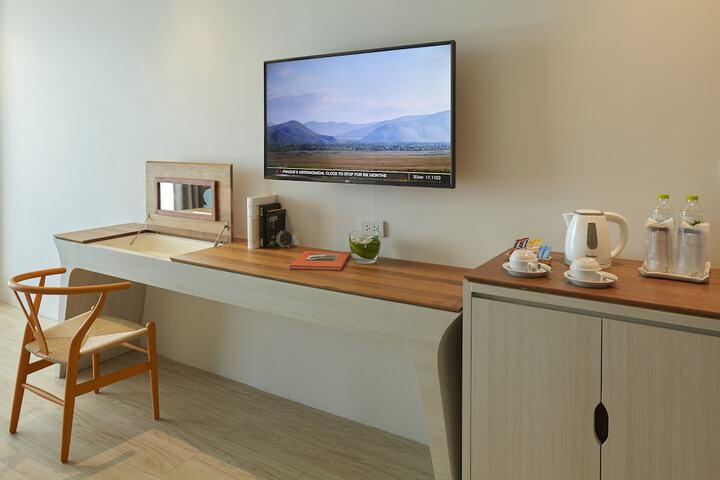 Room 15 of 28