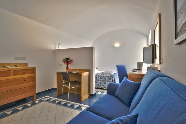 Room 3 of 55