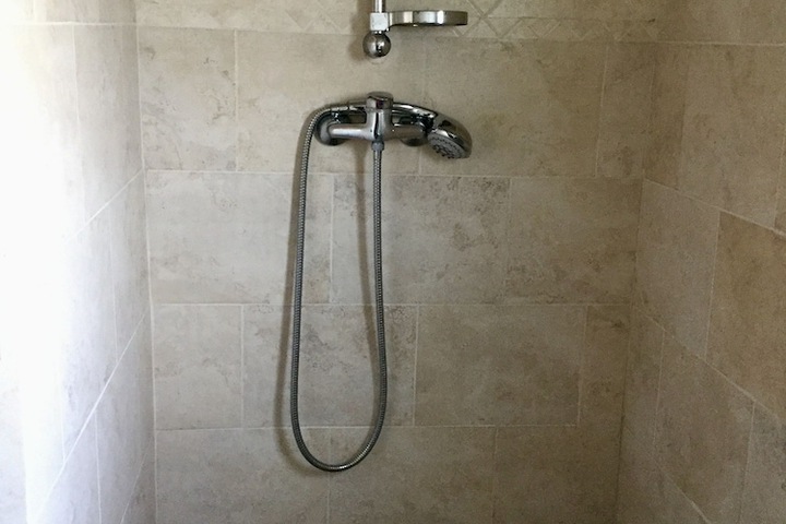 Room 10 of 19