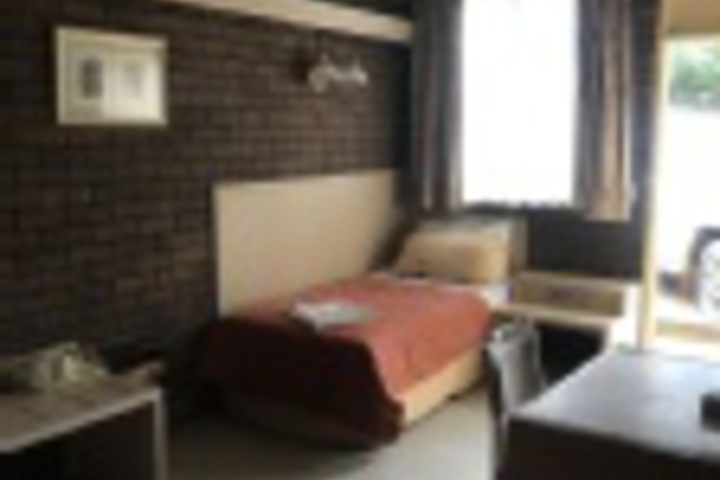 Room 220 of 312
