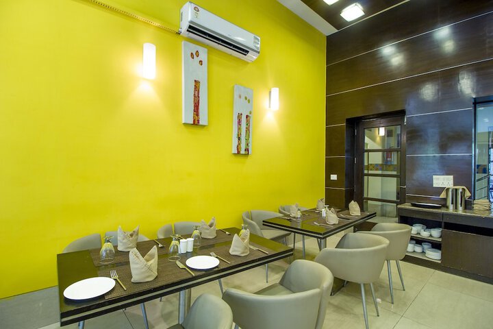 Dining Photos