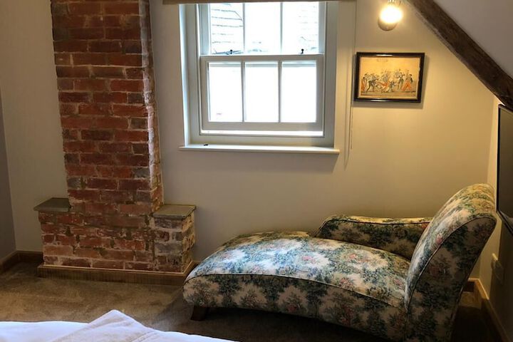 Room 15 of 39