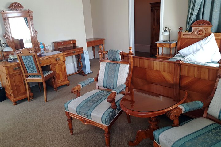Room 19 of 52
