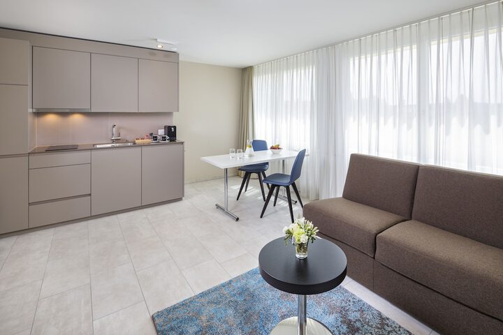 Room 7 of 35