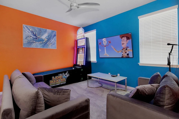 Room 2 of 22