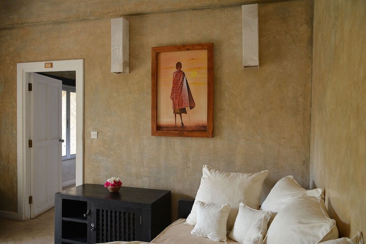 Room 27 of 65