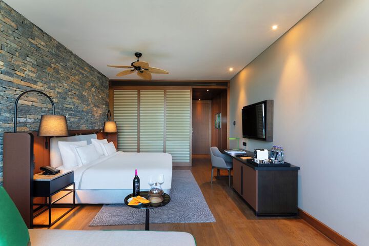 Room 44 of 429