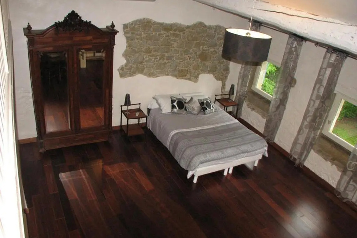 Room 3 of 26