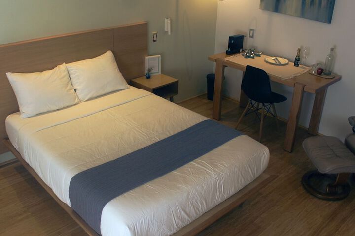 Room 29 of 80