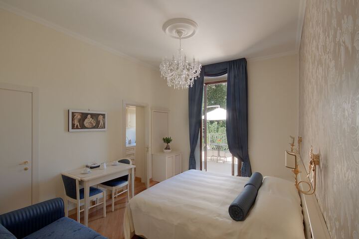 Room 3 of 54