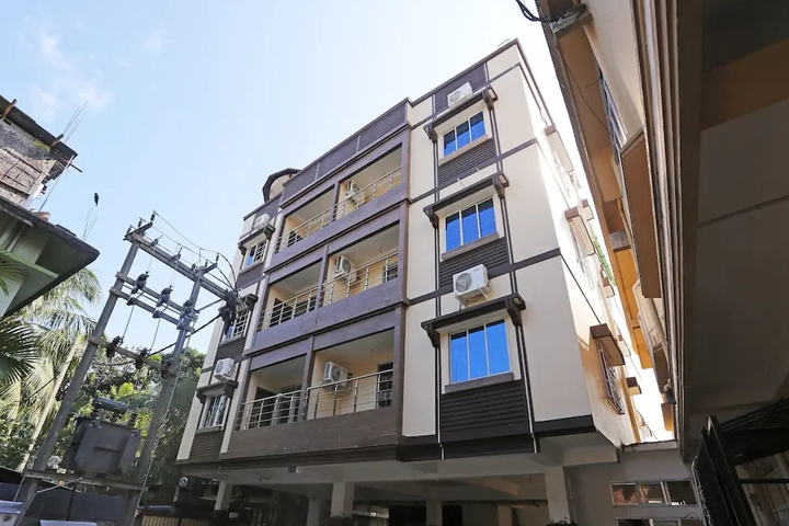 OYO 12447 Flagship Uzan Bazar