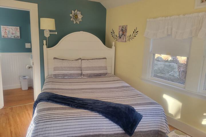 Room 26 of 86