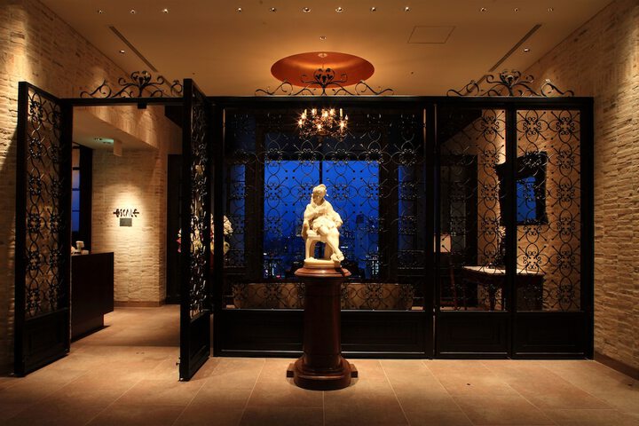 Interior entrance