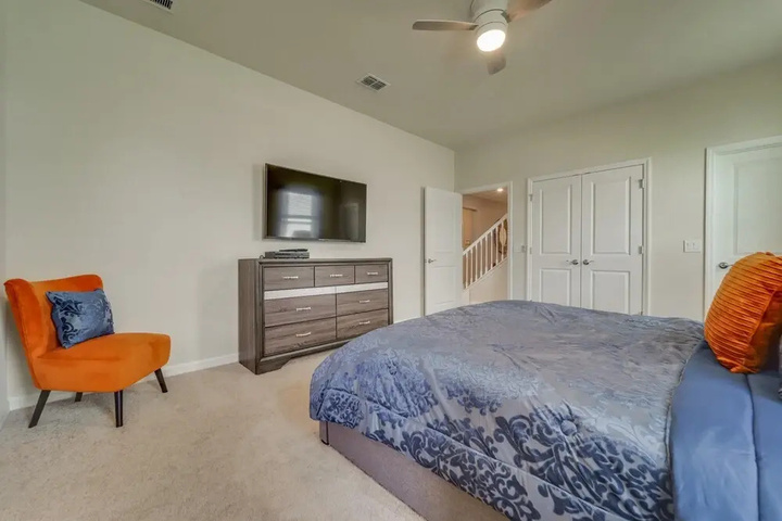 Room 5 of 37