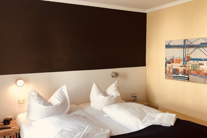 Room 22 of 70