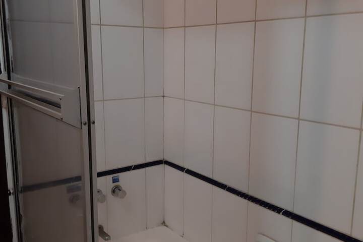 Room 26 of 39