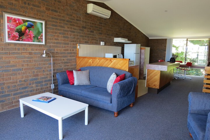 Room 5 of 27