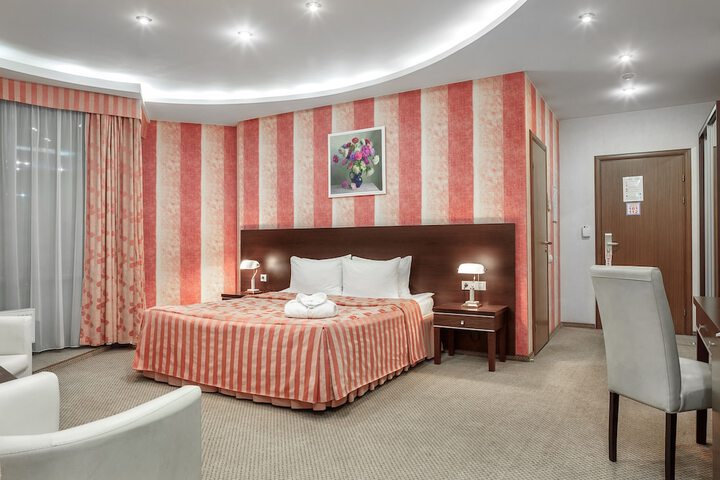 Room 21 of 74