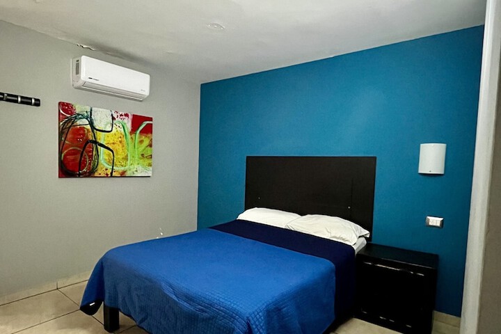 Room 14 of 42