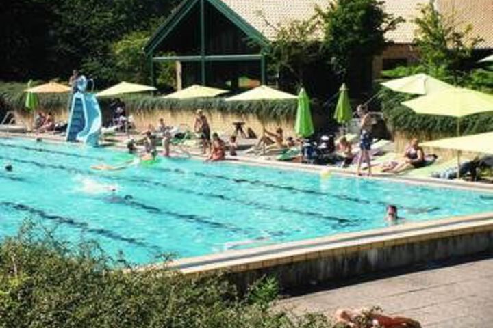 Pool 37 of 43