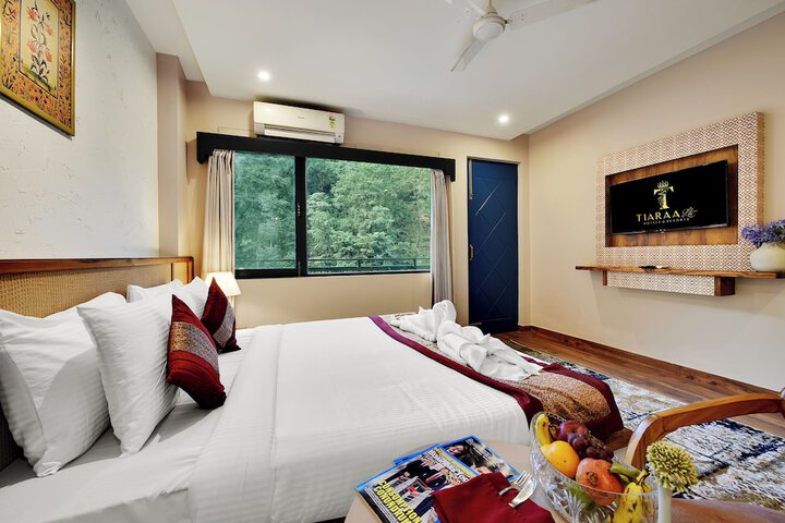 Room 4 of 49