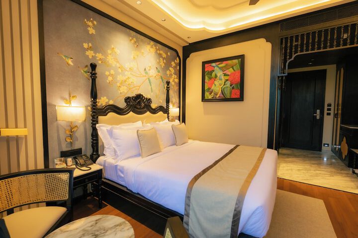 Room 14 of 35