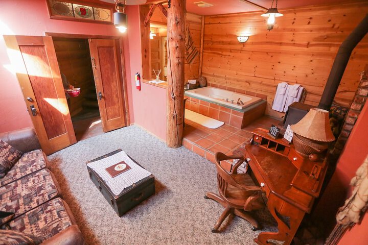 Room 25 of 68