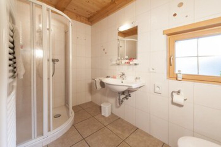 Room 3 of 18