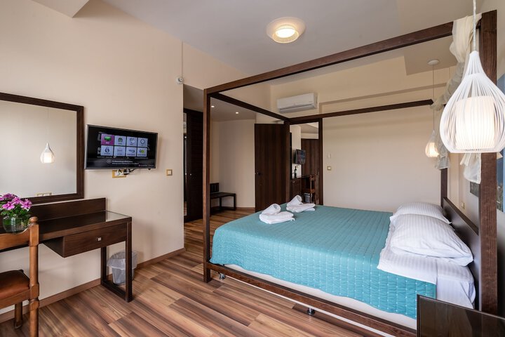 Room 9 of 60
