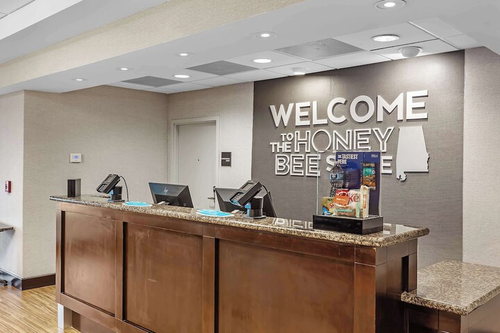 Hotel Interior 6 of 31