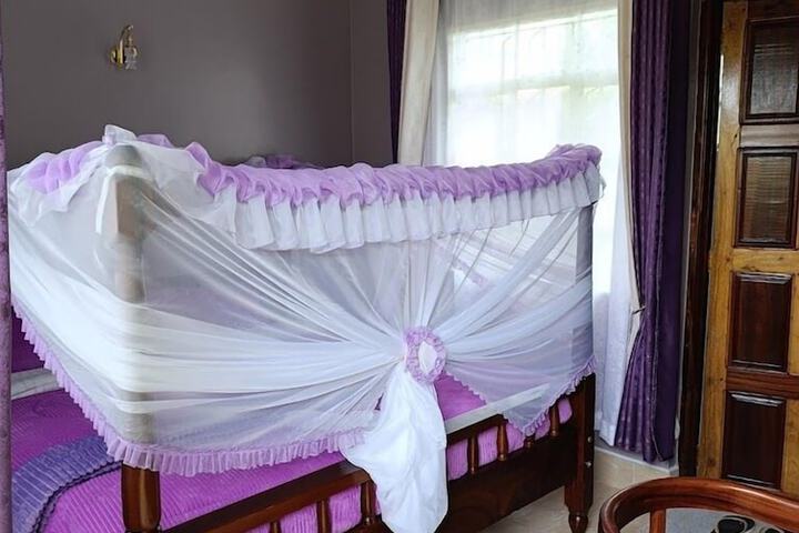 Room 6 of 36