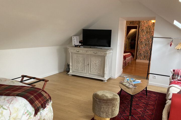Room 4 of 23