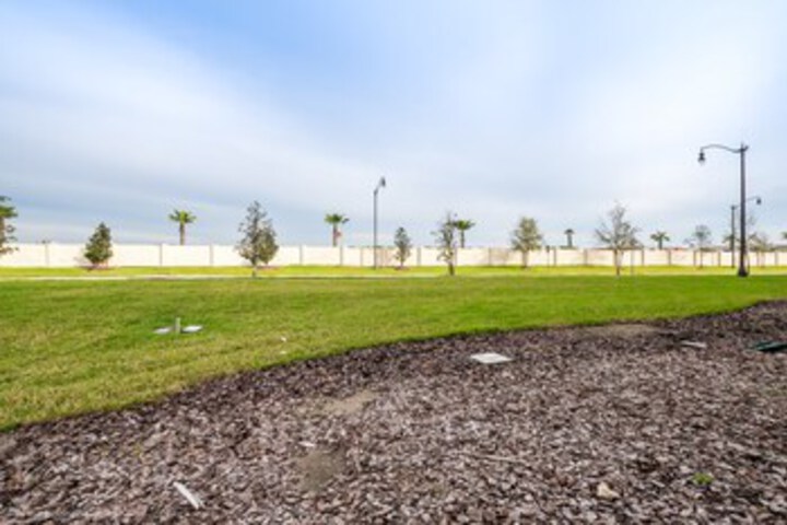 Property Grounds 53 of 77